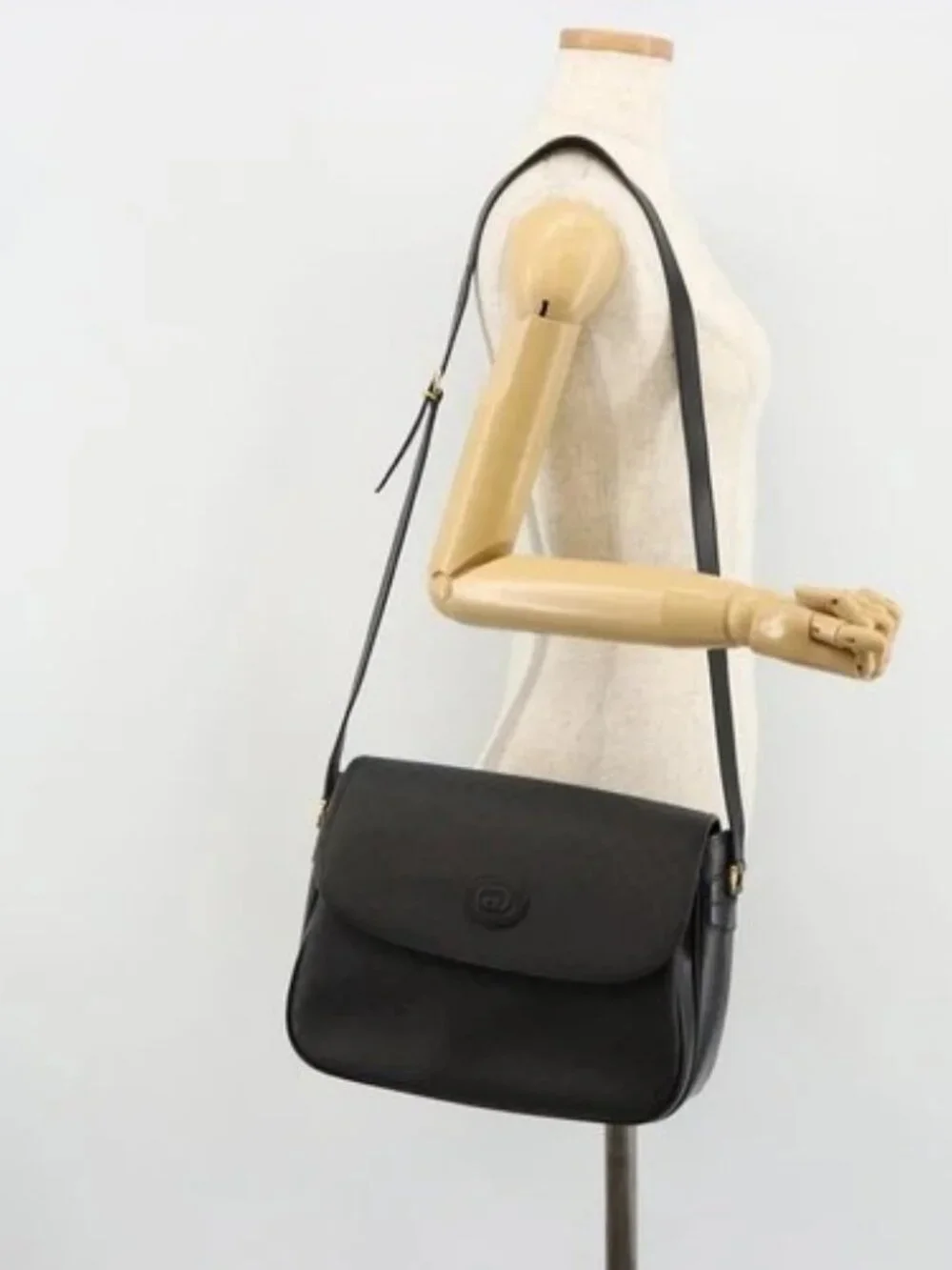 GUCCI Micro GG Supreme Shoulder Bag PVC Black Gold 001 256 1044 Auth 180209